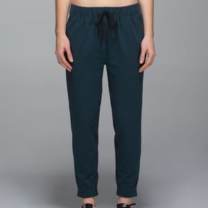 Lululemon - Jet Crop Luon Joggers. Like New!!